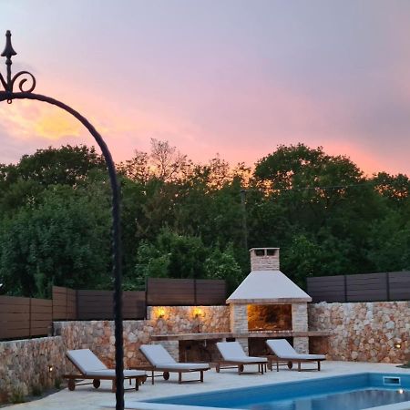 Villa Lulu Kamena Villa S Maslinikom Otok Krk Dobrinj Selo Gostinjac Krk Town Esterno foto