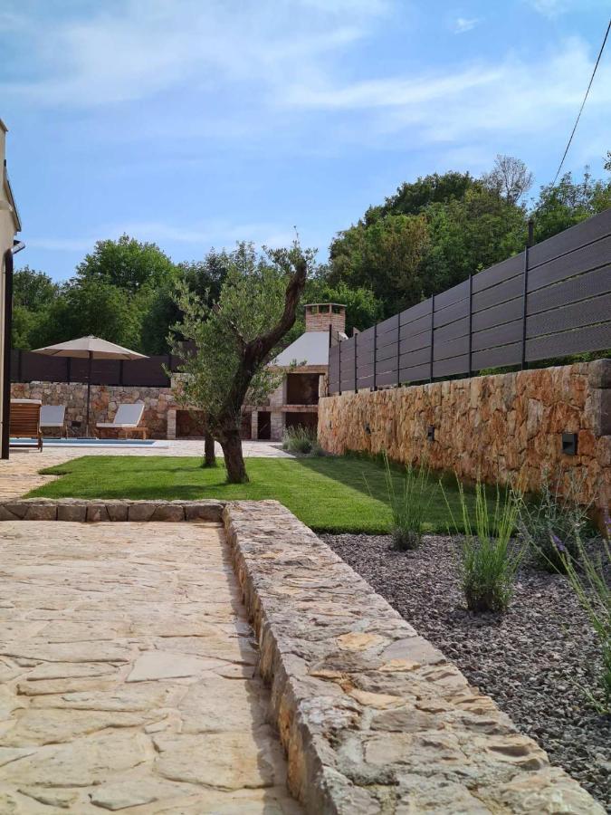 Villa Lulu Kamena Villa S Maslinikom Otok Krk Dobrinj Selo Gostinjac Krk Town Esterno foto